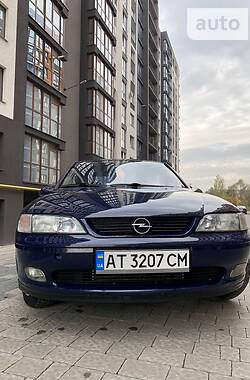 Седан Opel Vectra 1996 в Ивано-Франковске