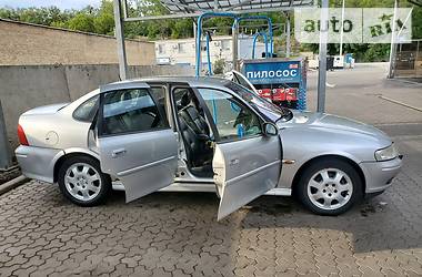 Седан Opel Vectra 2000 в Киеве