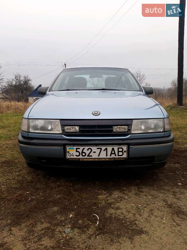 Седан Opel Vectra 1990 в Дніпрі