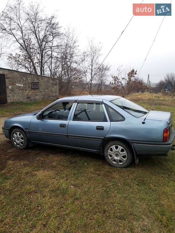 Седан Opel Vectra 1990 в Дніпрі