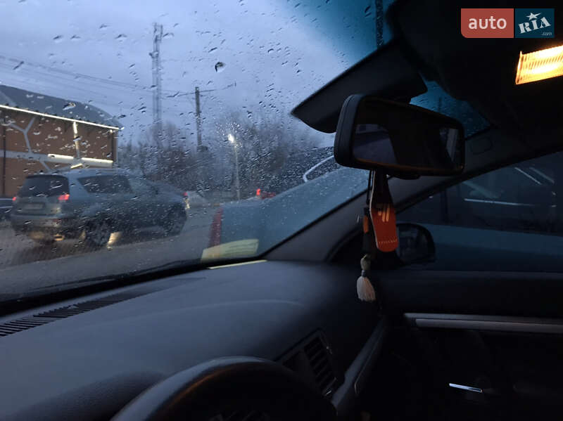 Седан Opel Vectra 2008 в Петропавловской Борщаговке