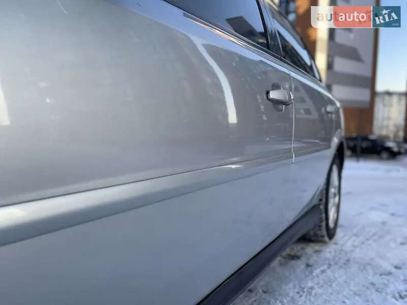 Седан Opel Vectra 2004 в Ивано-Франковске