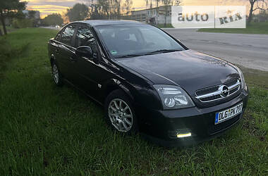 Седан Opel Vectra 2003 в Лубнах