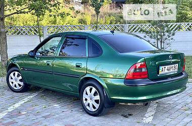 Седан Opel Vectra 1996 в Ивано-Франковске