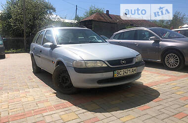 Универсал Opel Vectra 1996 в Бориславе