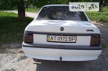 Седан Opel Vectra 1993 в Каменец-Подольском