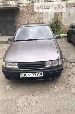 Седан Opel Vectra 1992 в Львове