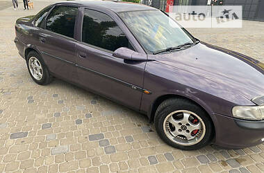 Седан Opel Vectra 1996 в Львове