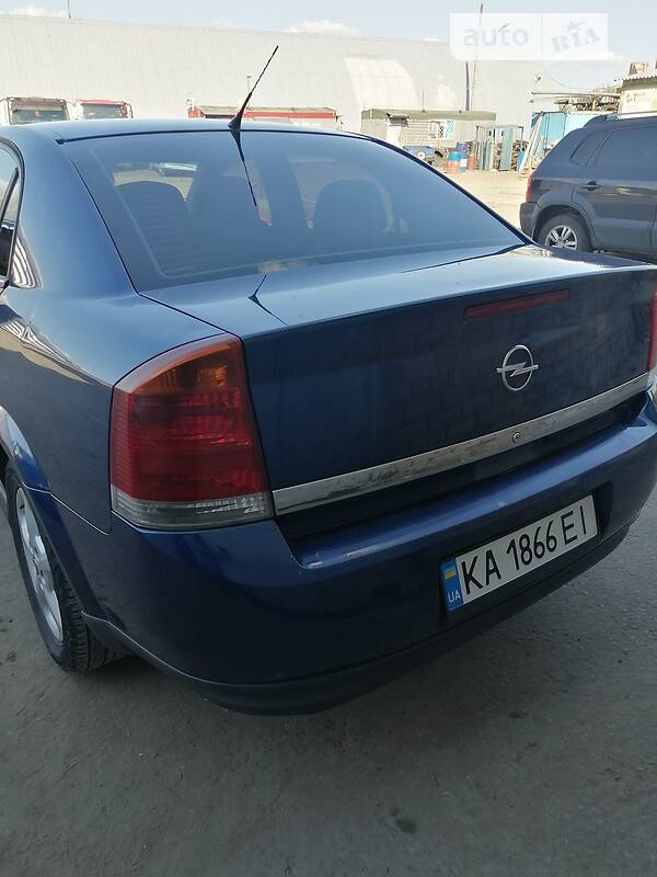 Седан Opel Vectra 2003 в Києві