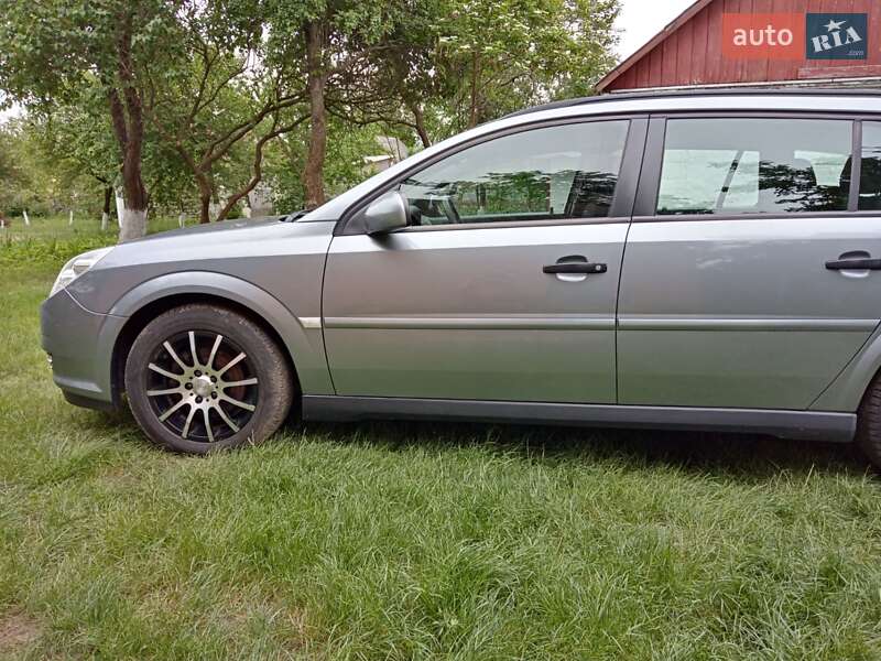 Універсал Opel Vectra 2008 в Рівному