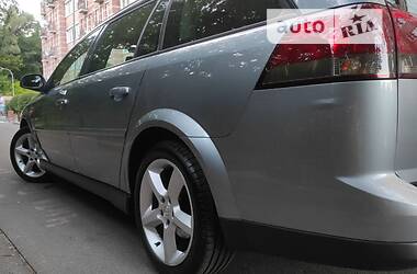 Универсал Opel Vectra 2004 в Киеве