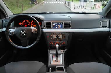 Универсал Opel Vectra 2004 в Киеве