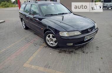 Универсал Opel Vectra 1997 в Нововолынске