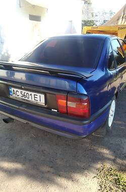 Седан Opel Vectra 1993 в Горохове
