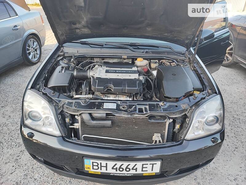 Седан Opel Vectra 2004 в Одесі