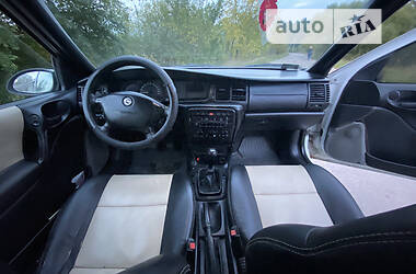 Седан Opel Vectra 1997 в Житомирі