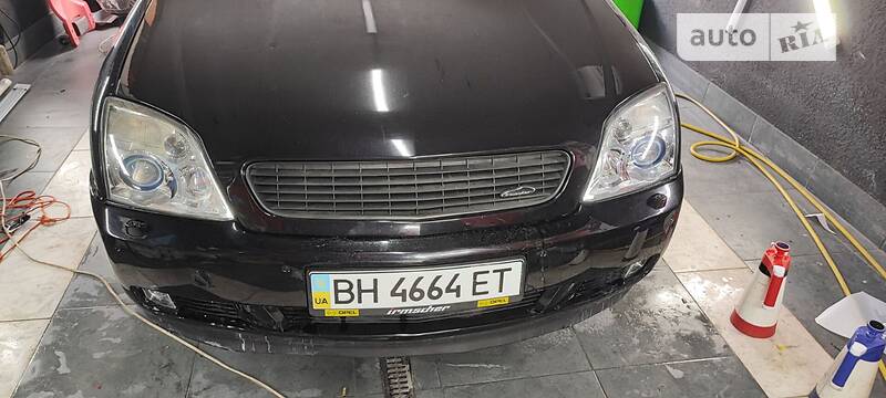 Седан Opel Vectra 2004 в Одесі