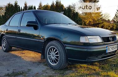 Седан Opel Vectra 1995 в Львове