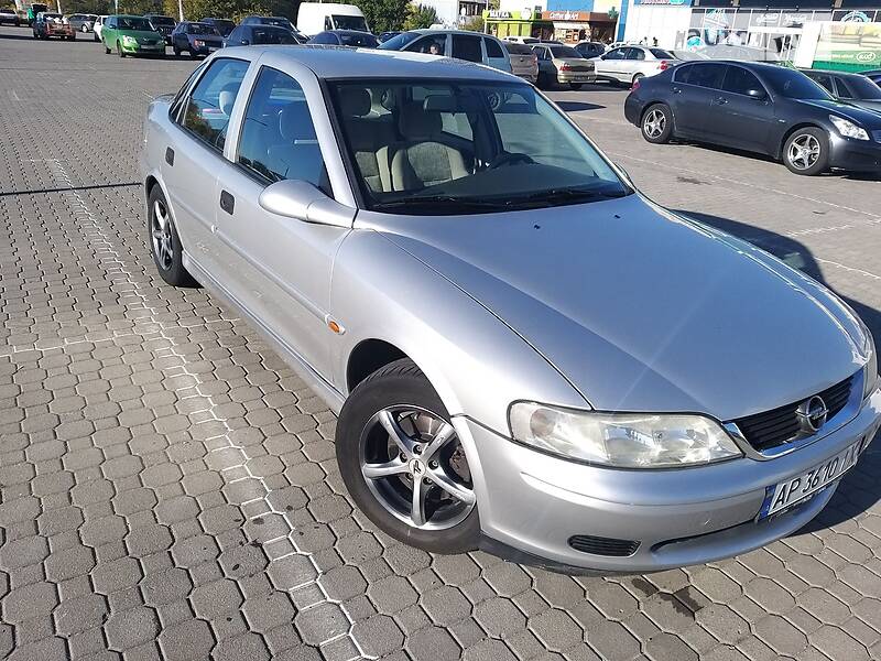 Седан Opel Vectra 1999 в Запоріжжі