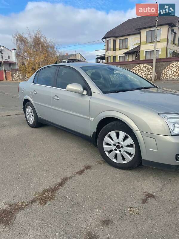 Седан Opel Vectra 2005 в Миколаєві
