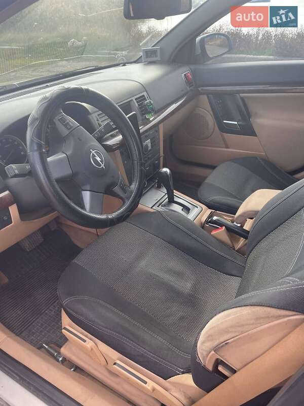 Седан Opel Vectra 2005 в Миколаєві