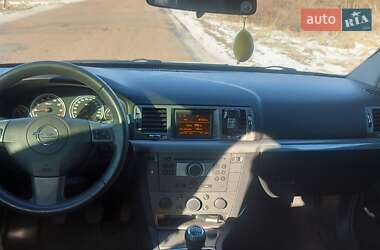 Лифтбек Opel Vectra 2005 в Бахмаче