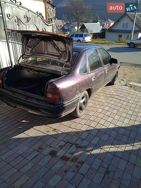 Седан Opel Vectra 1992 в Славському