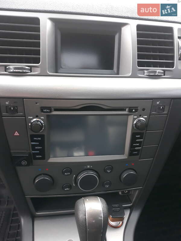 Седан Opel Vectra 2008 в Сумах