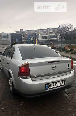 Седан Opel Vectra 2003 в Луцьку