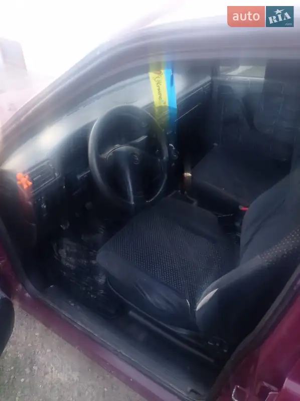 Opel Vectra 1993 VIN W0L000087P5010850 фото оголошення 3 з 39