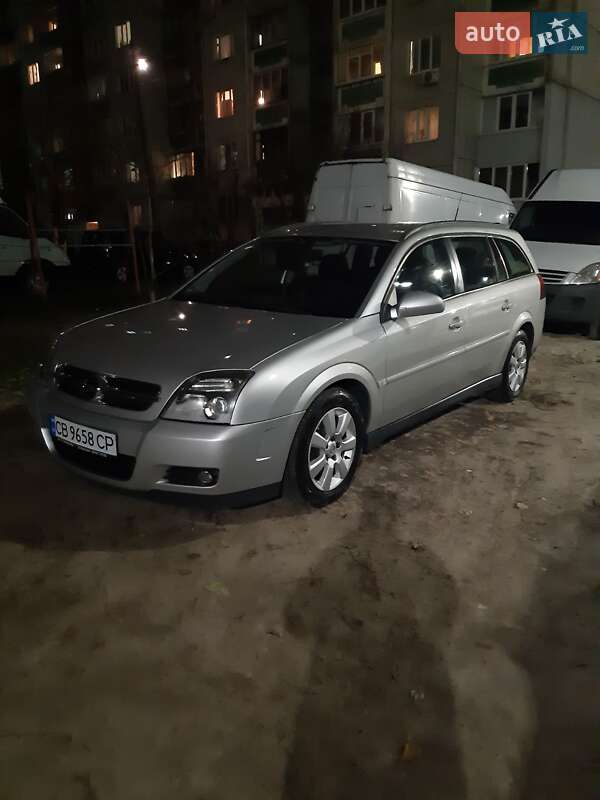 Универсал Opel Vectra 2005 в Миргороде