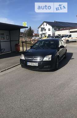 Седан Opel Vectra 2002 в Львові