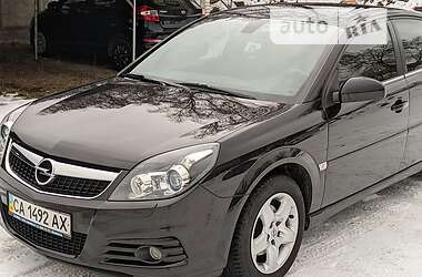 Седан Opel Vectra 2008 в Монастырище