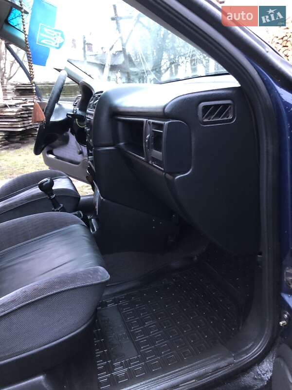 Седан Opel Vectra 1993 в Львові