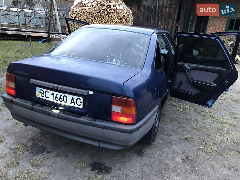 Седан Opel Vectra 1993 в Львові
