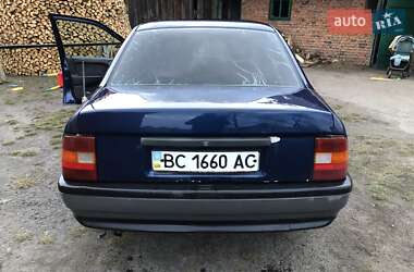 Седан Opel Vectra 1993 в Львове