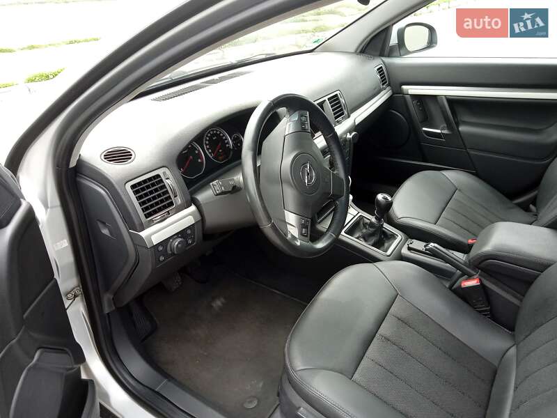 Универсал Opel Vectra 2007 в Луцке