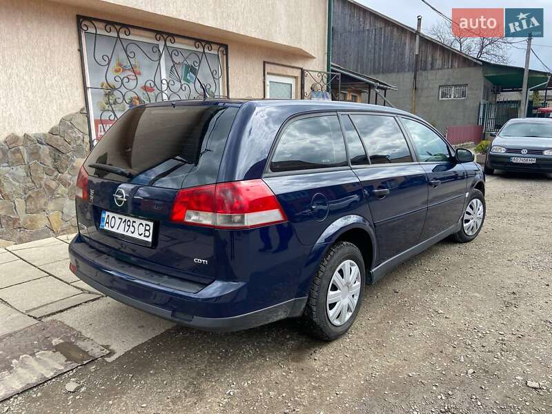 Универсал Opel Vectra 2006 в Тячеве