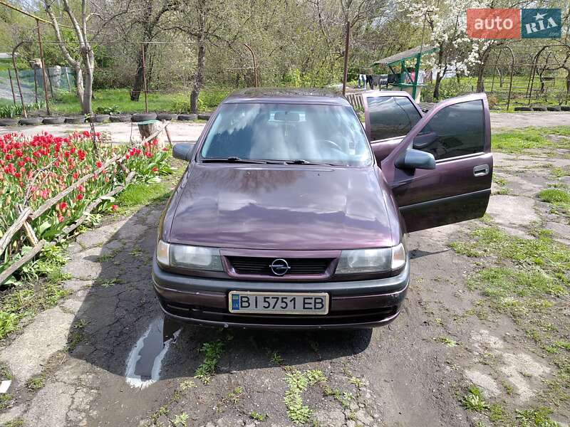 Седан Opel Vectra 1995 в Глобине фото 2 Седан Opel Vectra 1995 в Глобине