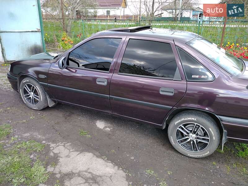 Седан Opel Vectra 1995 в Глобине фото 3 Седан Opel Vectra 1995 в Глобине