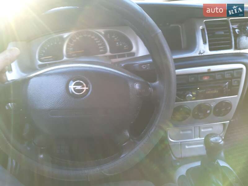Седан Opel Vectra 1998 в Кропивницком