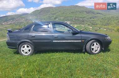 Седан Opel Vectra 1997 в Ужгороді