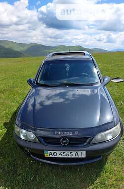 Седан Opel Vectra 1997 в Ужгороді