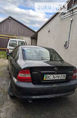 Седан Opel Vectra 1996 в Остроге