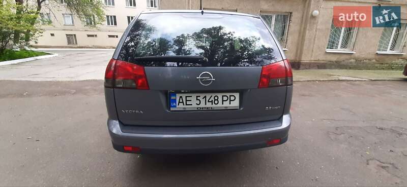 Универсал Opel Vectra 2005 в Днепре