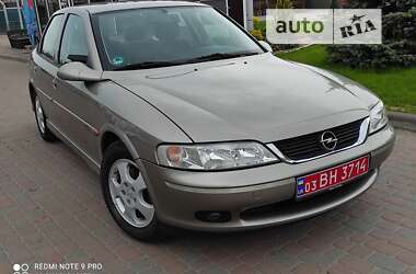 Седан Opel Vectra 1999 в Сарнах