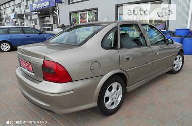 Седан Opel Vectra 1999 в Сарнах