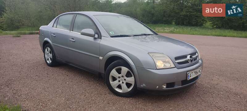 Седан Opel Vectra 2005 в Долине