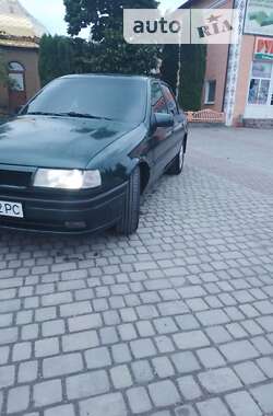 Седан Opel Vectra 1995 в Теофиполе