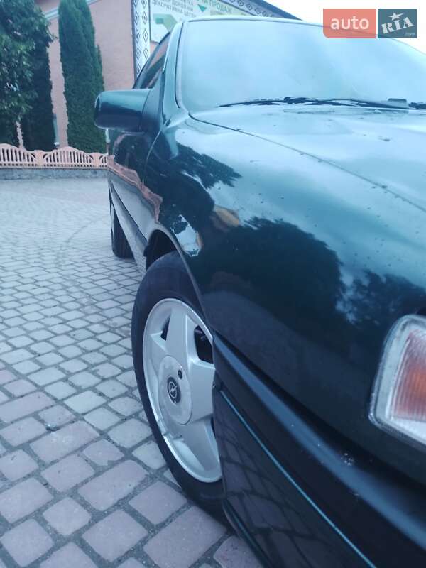 Седан Opel Vectra 1995 в Теофиполе фото 11 Седан Opel Vectra 1995 в Теофиполе